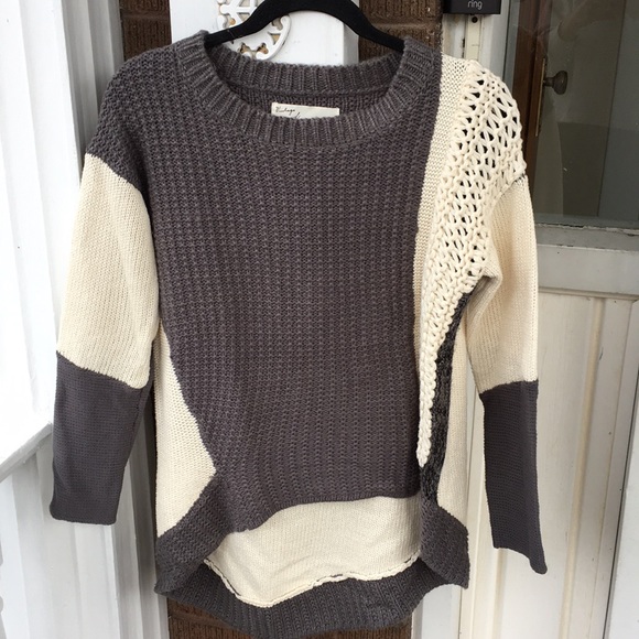 Vintage Havana Sweaters - 2/20 Vintage Havana Gray&Cream Chunky HiLo Sweater